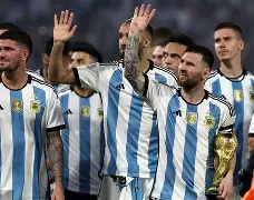 阿根廷女足在比赛中大放异彩，豪取胜利