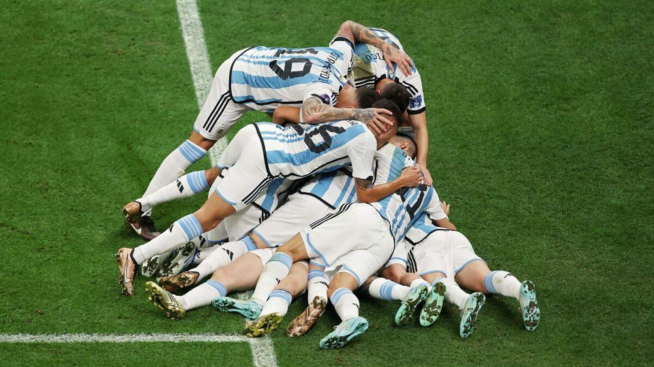 阿根廷足球超级联赛豪门擂台角逐掀开序幕的简单介绍 阿根廷足球超级联赛豪门擂台角逐掀开序幕的简单介绍